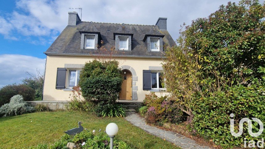 Traditional house 6 rooms of 110 m² in Lannion (22300)