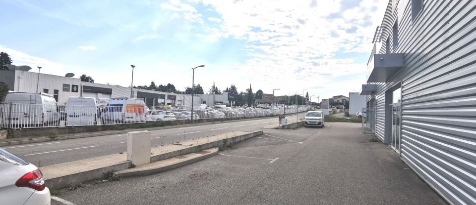 Murs commerciaux de 437 m² à Davézieux (07430)