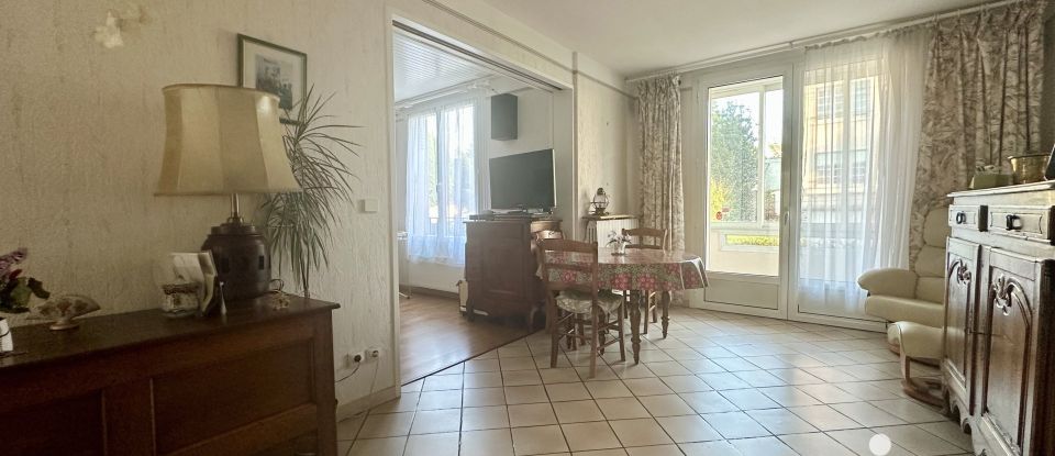 House 6 rooms of 100 m² in Aulnay-sous-Bois (93600)