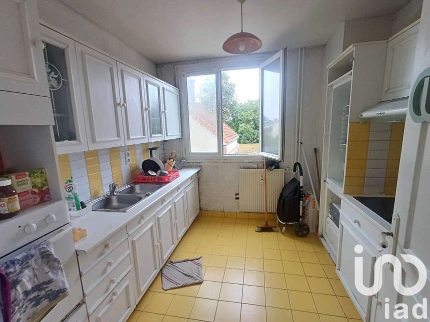 Apartment 3 rooms of 57 m² in Troyes (10000)