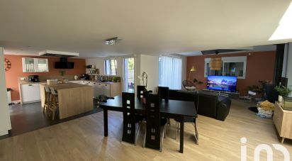 Maison 6 pièces de 179 m² à Les Herbiers (85500)