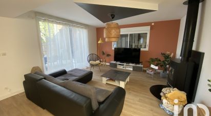 Maison 6 pièces de 179 m² à Les Herbiers (85500)