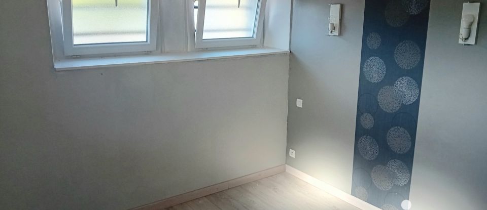 Maison 4 pièces de 76 m² à Arpajon-sur-Cère (15130)