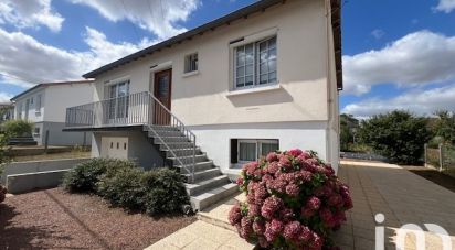 Pavillon 4 pièces de 78 m² à Thouars (79100)