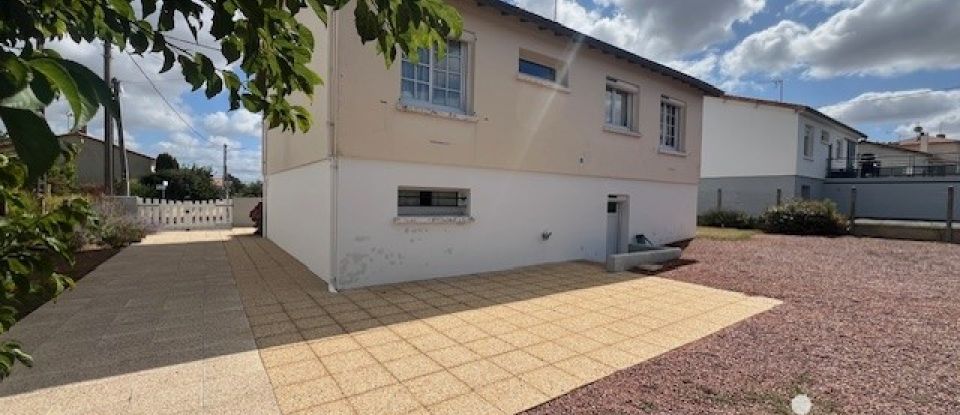 Pavillon 4 pièces de 78 m² à Thouars (79100)