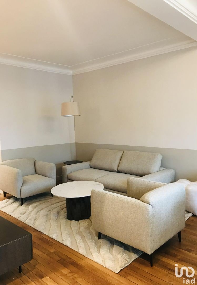 Appartement 2 pièces de 65 m² à Paris (75016)