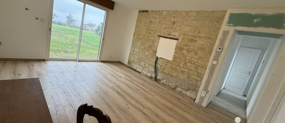 House 8 rooms of 166 m² in Saint-Léger-de-Montbrillais (86120)