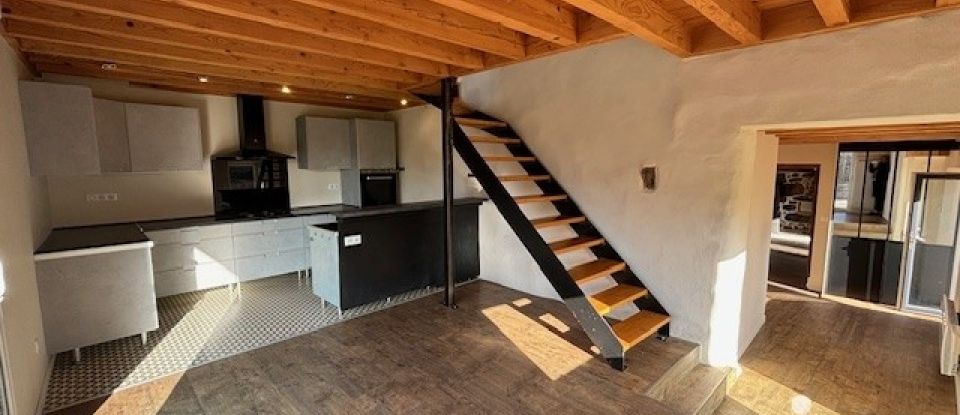 Maison traditionnelle 5 pièces de 126 m² à Montcel (63460)