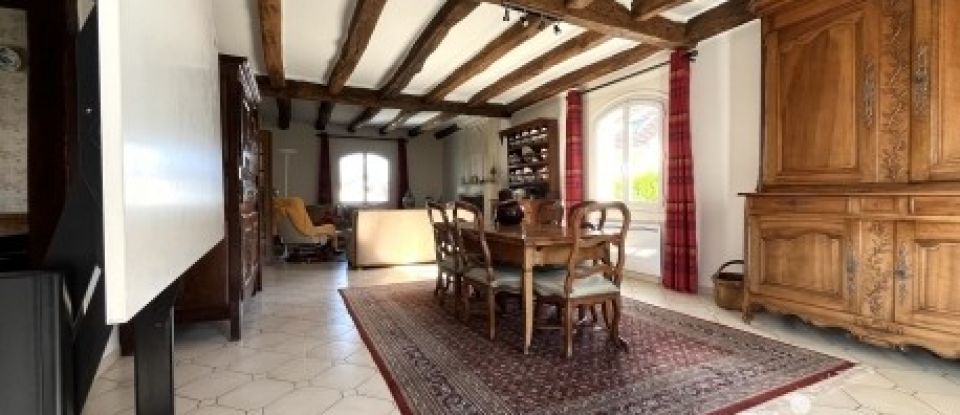 Maison 7 pièces de 260 m² à Sucy-en-Brie (94370)