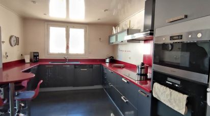 House 6 rooms of 115 m² in Marseille (13013)