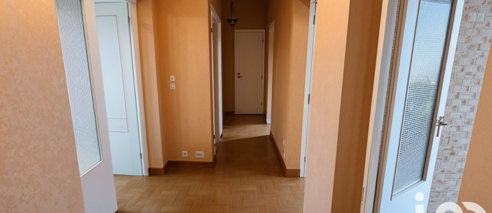 Apartment 5 rooms of 97 m² in Vichy (03200)