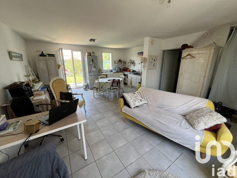 House 5 rooms of 75 m² in Saint-Pierre-d'Oléron (17310)