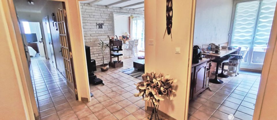 Appartement 5 pièces de 96 m² à Chilly-Mazarin (91380)