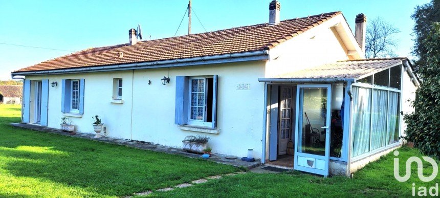 Maison de village 5 pièces de 106 m² à Clérac (17270)