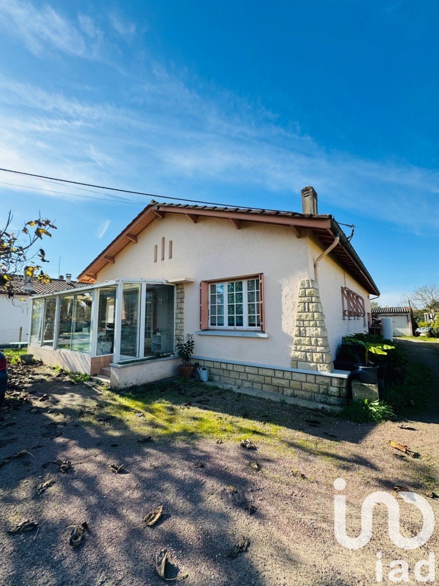 Maison traditionnelle 4 pièces de 105 m² à Izon (33450)