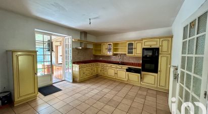 House 5 rooms of 220 m² in Saint-Nicolas-de-Bourgueil (37140)