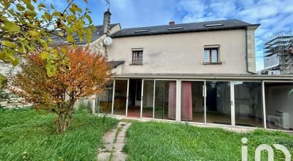 House 5 rooms of 220 m² in Saint-Nicolas-de-Bourgueil (37140)