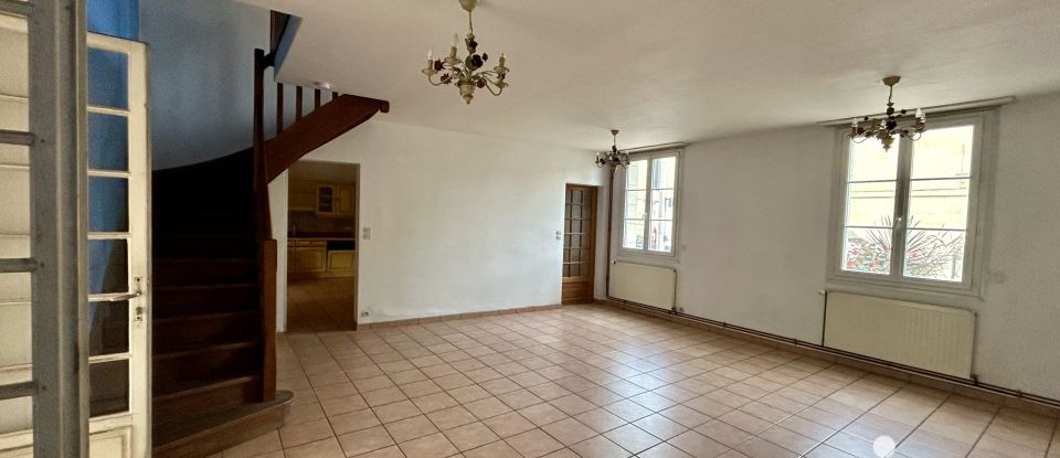 House 5 rooms of 220 m² in Saint-Nicolas-de-Bourgueil (37140)