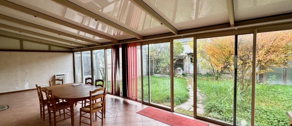 House 5 rooms of 220 m² in Saint-Nicolas-de-Bourgueil (37140)