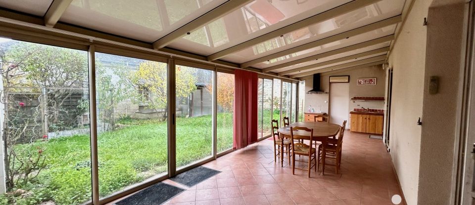 House 5 rooms of 220 m² in Saint-Nicolas-de-Bourgueil (37140)