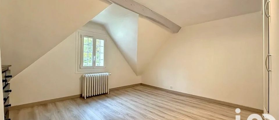 Longère 8 pièces de 210 m² à Choisy-au-Bac (60750)