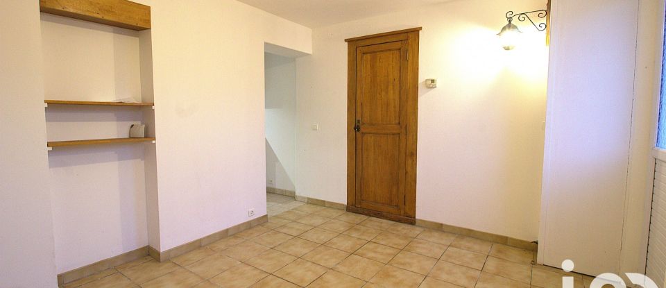 House 2 rooms of 63 m² in Nogent-le-Roi (28210)