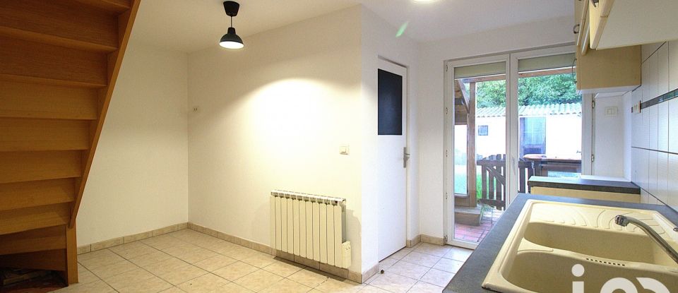 House 2 rooms of 63 m² in Nogent-le-Roi (28210)