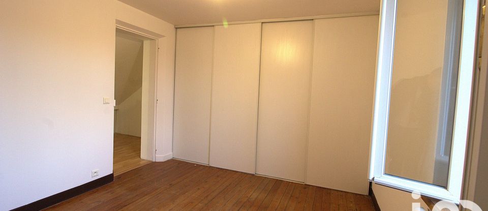 House 2 rooms of 63 m² in Nogent-le-Roi (28210)