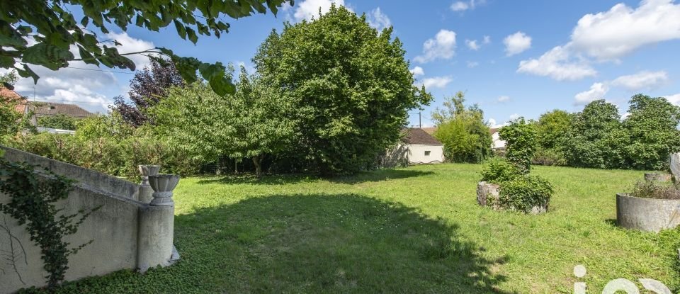 Maison 6 pièces de 120 m² à Varennes-sur-Seine (77130)