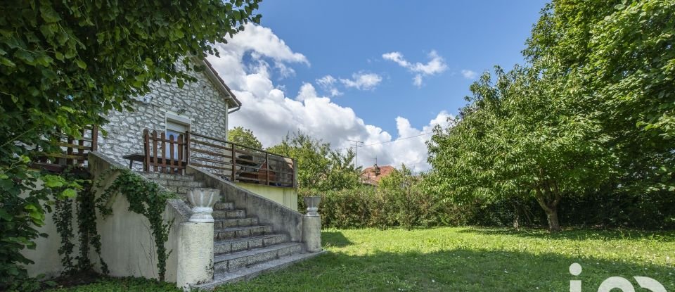 Maison 6 pièces de 120 m² à Varennes-sur-Seine (77130)