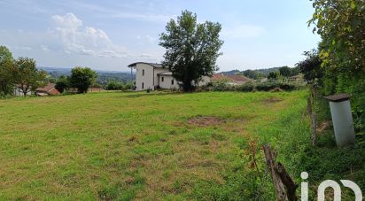 Terrain de 1 398 m² à Jussac (15250)