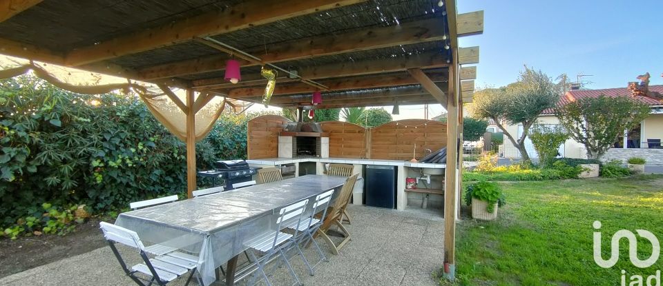 Maison 4 pièces de 95 m² à Alignan-du-Vent (34290)