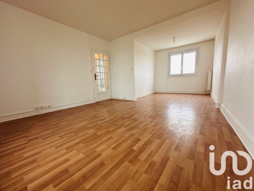 Apartment 4 rooms of 69 m² in Rennes (35000)