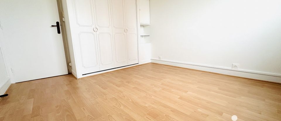 Apartment 4 rooms of 69 m² in Rennes (35000)