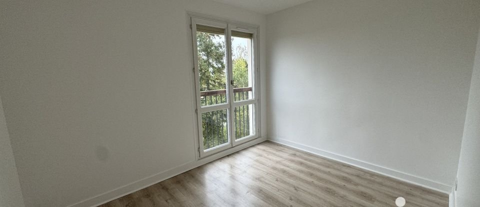 Appartement 3 pièces de 65 m² à Mennecy (91540)