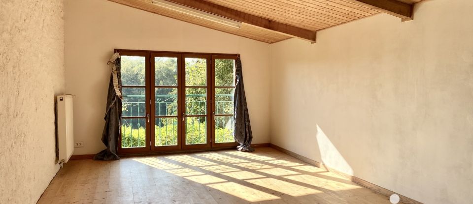 Traditional house 6 rooms of 175 m² in Vouvant (85120)