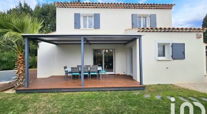 Maison 5 pièces de 130 m² à Paradou (13520)