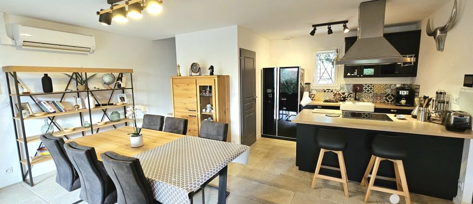 Maison 5 pièces de 130 m² à Paradou (13520)