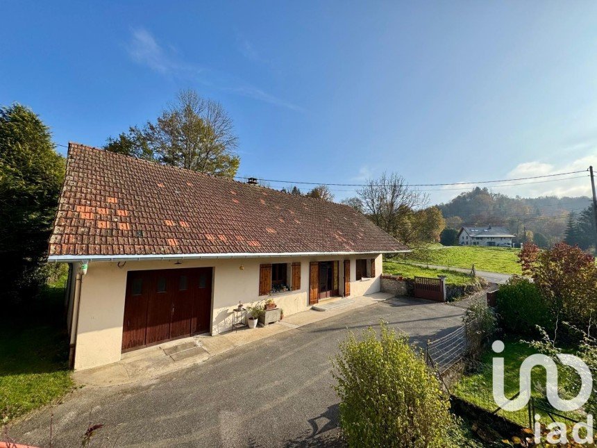 Maison de campagne 4 pièces de 127 m² à Cruseilles (74350)