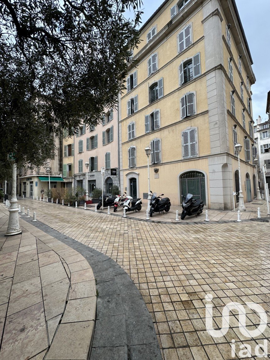 Studio 1 pièce de 22 m² à Toulon (83000)