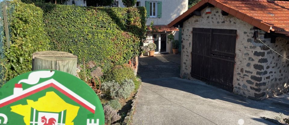 Gîte 7 pièces de 200 m² à Saint-Raphaël (83700)