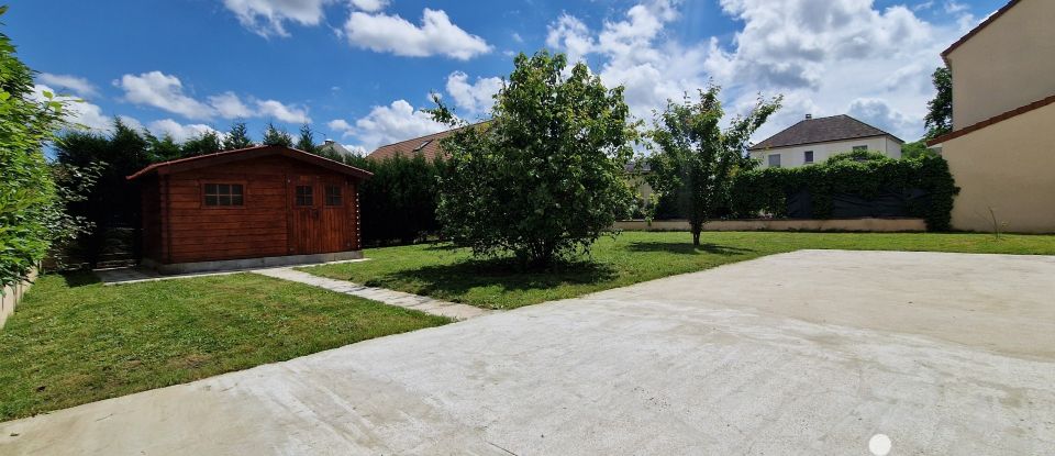 Maison traditionnelle 5 pièces de 106 m² à Dammartin-en-Goële (77230)