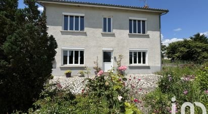 Traditional house 7 rooms of 150 m² in Amailloux (79350)