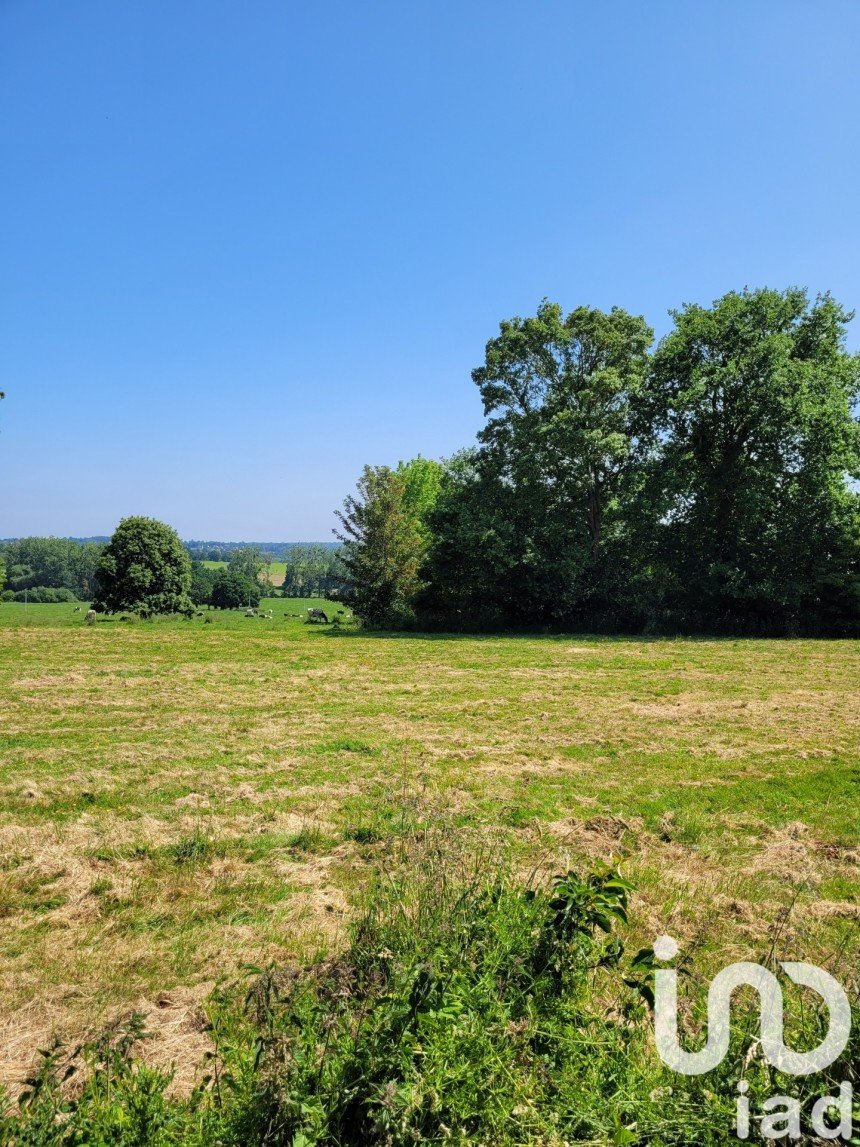 Land of 1,852 m² in Calorguen (22100)