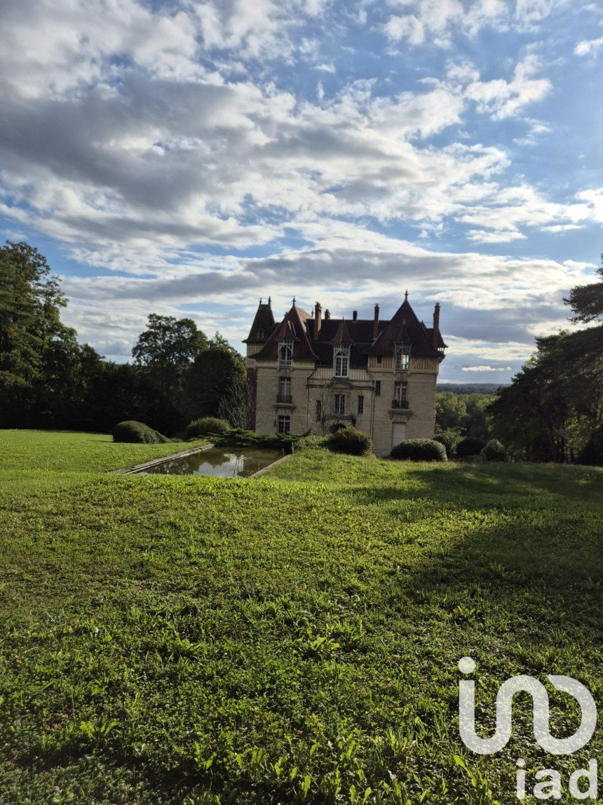 Castle 20 rooms of 900 m² in Lizy-sur-Ourcq (77440)