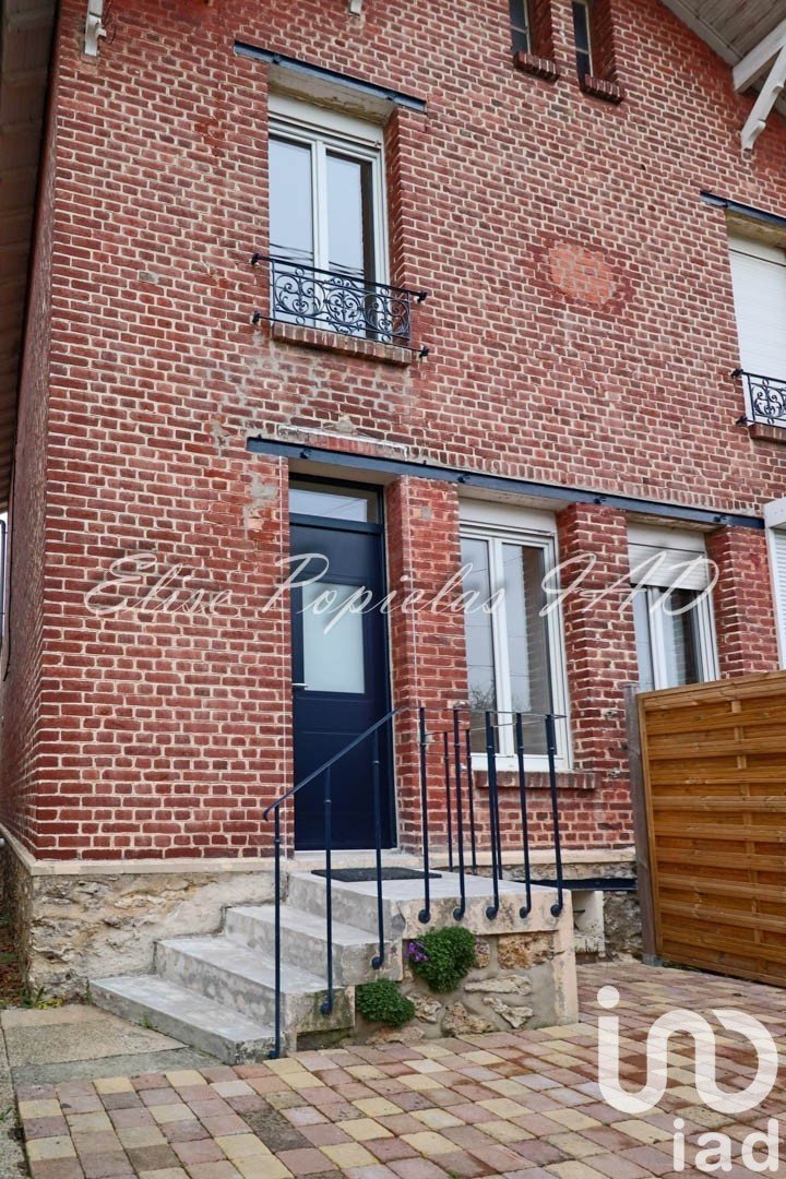 Maison 3 pièces de 51 m² à Maurecourt (78780)