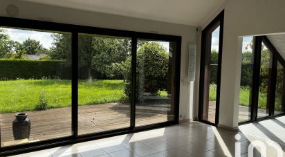 Architect house 6 rooms of 150 m² in La Chapelle-des-Fougeretz (35520)