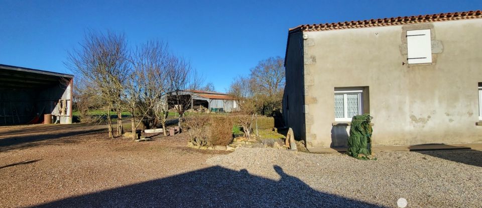 Maison de campagne 5 pièces de 217 m² à Saint-Vincent-sur-Jard (85520)