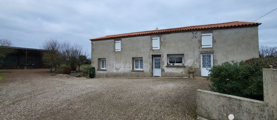 Maison de campagne 5 pièces de 217 m² à Saint-Vincent-sur-Jard (85520)