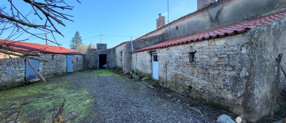 Maison de campagne 5 pièces de 217 m² à Saint-Vincent-sur-Jard (85520)